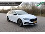Skoda Octavia Combi 1.4 TSI iV PHEV sportline trekhaak sfeerverlichting sportzetels met stoelverwarming