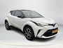 Toyota C-HR 1.8 Hybrid Bi-Tone | Carplay | Dode hoek waarschuwing | Stoelverwarming | Keyless entry |