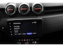 Dacia Duster TCe 100 Bi-Fuel Extreme | Trekhaak | Navigatie | Parkeercamera |