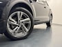 Volkswagen T-Roc 1.5 TSI DSG R-Line Afn.Trekhaak-Navigatie-Adapt.Cr.contr-Clima-Carplay-Camera-Virtual-Parkeersensoren-Lm17''velgen
