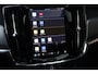 Volvo S90 2.0 T8 AWD Ultimate Dark Luchtvering | 360° Camera | Head-Up Display | Schuifdak | Harman Kardon | Adaptieve Cruise Control | Voorverwarming met Volvo On Call App | Stoelverwarming voor+achter | Stuurwielverwarming | Pilot Assist | BLIS Dode Hoek Detectie | 20 Inch | Voorstoelen elektrisch geheugen | Contour Stoelen | Zitting verlenging voorstoelen | Google infotainment | Lederen Dashboard | Keyless Drive | Geïntegreerde zongordijnen achterportieren | Privacy Glass | Elektrisch bedienbare achterklep | Parkeersensoren voor+achter | DAB Radio | Apple Carplay/Android Auto | Alarm Klasse III | Platinum Grey Metallic |