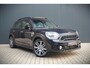 MINI Countryman Mini 2.0 Cooper S E ALL4 Yours | Panoramadak | Harman Kardon | Head-Up Display | Keyless | Adaptive Cruise Control | Stoelverwarming | Ambiance Verlichting | Camera | Apple Carplay | Navigatie |