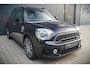 MINI Countryman Mini 2.0 Cooper S E ALL4 Yours | Panoramadak | Harman Kardon | Head-Up Display | Keyless | Adaptive Cruise Control | Stoelverwarming | Ambiance Verlichting | Camera | Apple Carplay | Navigatie |