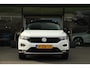 Volkswagen T-Roc 1.5 TSI Sport Business R | Navigatie Factory | Panoramadak | Trekhaak (vast)