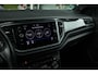 Volkswagen T-Roc 1.5 TSI Sport Business R | Navigatie Factory | Panoramadak | Trekhaak (vast)