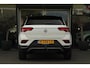 Volkswagen T-Roc 1.5 TSI Sport Business R | Navigatie Factory | Panoramadak | Trekhaak (vast)
