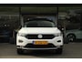 Volkswagen T-Roc 1.5 TSI Sport Business R | Navigatie Factory | Panoramadak | Trekhaak (vast)