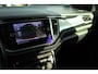 Volkswagen T-Roc 1.5 TSI Sport Business R | Navigatie Factory | Panoramadak | Trekhaak (vast)