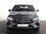 Mercedes-Benz A-klasse 180 Star Edition Luxury Line | Panoramaschuifdak | Nightpakket | Digitaal display | Achteruitrijcamera | Led-koplampen | Stoelverwarming |