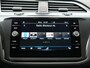 Volkswagen Tiguan 1.4 TSI eHybrid Life Business+ Panodak - LED - Side assist - PDC