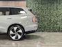 Volvo EX90 Twin Motor Performance Ultra Bowers & Wilkins | Luchtvering | 360° 3D Camera | Stoelmassage | Head-Up Display | 22 Inch | 517pk | Adaptieve Cruise Control | Stoelverwarming voor+achter | Stuurwielverwarming | HD Pixel LED Koplampen | Pilot Assist | BLIS Dode Hoek Detectie | Panorama dak | Elektrische voorstoelen met geheugen | Tailored Wool Blend Charcoal/Midnight Zinc bekleding | Lederlook dashboard | Zitting verlenging voorstoelen | Geluidwerende/gelamineerde ramen | Soft close portieren | Google infotainment | Keyless Drive | Parkeersensoren voor+achter | Elektrisch bedienbare achterklep | 7-Persoons | 4-Zone Climate Control | Volvo On Call met mobiele App functie | Vapour Grey Metallic |