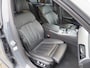 BMW 5-Serie 520i High Executive I Carbon pakket I Comfort stoelen met geheugen I Trekhaak I Individual lak I