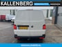 Volkswagen Transporter 2.0 TDI L2H1 EURO 6 / Trekhaak / Bluetooth / 3 zits / Laadruimte inrichting