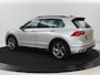 Volkswagen Tiguan 1.4 TSI eHybrid R Line | Matrix LED | Camera | Carplay | Adaptive cruise | 19'' | Navigatie | Park Assist | Virtual Cockpit | Climate control | DAB | Getint glas