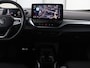 Volkswagen ID.5 Pro 77 kWh | Warmtepomp | Leder | 360 Camera | Stoelverwarming | Keyless | Adaptive cruise | Carplay | Sfeerverlichting | Navigatie | Matrix LED | 20'' | Side Assist