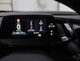Volkswagen ID.5 Pro 77 kWh | Warmtepomp | Leder | 360 Camera | Stoelverwarming | Keyless | Adaptive cruise | Carplay | Sfeerverlichting | Navigatie | Matrix LED | 20'' | Side Assist
