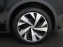 Volkswagen ID.5 Pro 77 kWh | Warmtepomp | Leder | 360 Camera | Stoelverwarming | Keyless | Adaptive cruise | Carplay | Sfeerverlichting | Navigatie | Matrix LED | 20'' | Side Assist