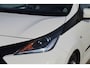 Toyota Aygo 1.0 VVT-i x-play Automaat/Achteruitrijcamera/Airco/Licht metalen velgen/Bluetooth/Centrale vergrendeling/Elektrische ramen