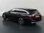 Mercedes-Benz E-klasse 300e Estate Luxury Line | Trekhaak | Keyless | Getint glas | Winter pakket | Zonne rollo | 19" lichtmetalen velgen | Achterbank verwarming |