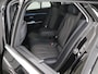 Mercedes-Benz E-klasse 300e Estate Luxury Line | Trekhaak | Keyless | Getint glas | Winter pakket | Zonne rollo | 19" lichtmetalen velgen | Achterbank verwarming |