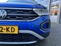 Volkswagen T-Roc 1.0 TSI Life Business Navigatie / Parkeersensoren / Trekhaak afneembaar / App-connect / Digital Cockpit
