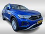 Volkswagen T-Roc 1.0 TSI Life Business Navigatie / Parkeersensoren / Trekhaak afneembaar / App-connect / Digital Cockpit