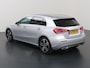 Mercedes-Benz A-klasse 180 Luxury Line | Distronic | Getin glas | Stoelverwarming | Achteruitrijcamera | Apple Carplay |