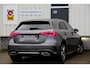 Mercedes-Benz A-klasse 250 e AMG Line Plug in hybride*Perfect MB Onderh.*BTW*1ste Eig.*Apple Carplay-Android/High Perf. Koplamp./Diamond Grille/DAB/Stoelverw./Half Leder/Parkeersens.V+A/18 inch LM*