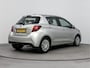 Toyota Yaris 1.5 Hybrid Lease Limited Bi-Tone | Navigatie | Parkeercamera | Cruise Control |
