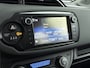 Toyota Yaris 1.5 Hybrid Lease Limited Bi-Tone | Navigatie | Parkeercamera | Cruise Control |