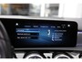 Mercedes-Benz A-klasse 250 e AMG Line Plug in hybride*Perfect MB Onderh.*BTW*1ste Eig.*Pano/Sfeer/Night/MBUX/Apple Carplay-Android/Multi Beam LED Koplamp./Diamond Grille/DAB/Stoelverw./Half Leder/Parkeersens.V+A/19 inch LM*