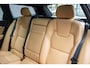 Volvo V90 Cross Country 2.0 T5 AWD Panoramisch schuif-kantel dak | Polestar Engineered Optimalisatie | Klasse III Alarm | Verwarmbare voorstoelen | Parkeerverwarming | Achterbank en Stuurwiel verwarming | Grafisch Head-Up-Display | Parkeer Camera |
