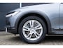 Volvo V90 Cross Country 2.0 T5 AWD Panoramisch schuif-kantel dak | Polestar Engineered Optimalisatie | Klasse III Alarm | Verwarmbare voorstoelen | Parkeerverwarming | Achterbank en Stuurwiel verwarming | Grafisch Head-Up-Display | Parkeer Camera |