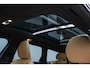 Volvo V90 Cross Country 2.0 T5 AWD Panoramisch schuif-kantel dak | Polestar Engineered Optimalisatie | Klasse III Alarm | Verwarmbare voorstoelen | Parkeerverwarming | Achterbank en Stuurwiel verwarming | Grafisch Head-Up-Display | Parkeer Camera |