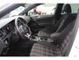 Volkswagen Golf 2.0 TSI GTI Performance Panoramadak/Adaptive cruise control/Digital dash/Achteruitrijcamera/Climate control/Keyless/Parkeersensoren rondom/Dynaudio/19" velgen/Stoel en spiegelverwarming