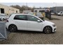Volkswagen Golf 2.0 TSI GTI Performance Panoramadak/Adaptive cruise control/Digital dash/Achteruitrijcamera/Climate control/Keyless/Parkeersensoren rondom/Dynaudio/19" velgen/Stoel en spiegelverwarming