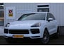 Porsche Cayenne 3.0 E-Hybrid 462PK Plug in*Perfect Onderh.*Luchtvering/PASM/Black Pack/Sportuitlaat/Sport Chrono/Apple Carplay-Android/Standkachel/Elek. Klep./Camera/Rijstrook/Stoelverw./LED/DAB/Parkeersens.V+A/21 inch LM*