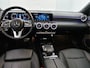 Mercedes-Benz A-klasse 180 Business Solution Luxury (PANORAMADAK, SFEERVERLICHTING, STOELVERWARMING, CAMERA, 1e EIGENAAR)