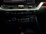 Kia Niro 1.6 GDi Hybrid ExecutiveLine 18 inch, Stoel en Stuur Verwarming, Schuif kantel dak, Apple Carplay/Android Auto, Navigatie.