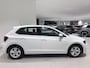 Volkswagen Polo 1.0 TSI Comfortline 95 PK | Apple Carplay | Trekhaak | Adaptive Cruise Control | Lichtmetalen Velgen | Navigatie | LED Dagrijverlichting | Bluetooth | Alarm | DAB Radio | Snelheidsbegrenzer | Verlichting Automatisch |