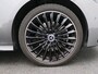 Mercedes-Benz CLA Shooting Brake 250 e AMG Nightpakket Plug-In Hybride | Panoramadak | Memory | Head Up display | 360° Camera | Dode Hoek Ass | Sfeerverlichting | Keyless Go | Inclusief 24 maanden Mercedes-Benz Certified garantie voor Europa.