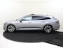Volkswagen Arteon Shooting Brake 1.4 TSI eHybrid R-Line Business | SoH 90% | Panoramadak | Trekhaak | Head-up display | Adaptieve demping | Stoelverwarming voor en achter | Keyless | Parkeerassistent | Adaptieve cruise control |