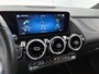Mercedes-Benz B-klasse 180 Business Solution AMG | Trekhaak | Parkeerpakket met Camera | Car Play | Stoelverwarming | LED | Cruise Controle | Inclusief 24 maanden Mercedes-Benz Certified garantie voor Europa.