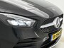 Mercedes-Benz B-klasse 180 Business Solution AMG | Trekhaak | Parkeerpakket met Camera | Car Play | Stoelverwarming | LED | Cruise Controle | Inclusief 24 maanden Mercedes-Benz Certified garantie voor Europa.