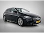 Mercedes-Benz B-klasse 180 Business Solution AMG | Trekhaak | Parkeerpakket met Camera | Car Play | Stoelverwarming | LED | Cruise Controle | Inclusief 24 maanden Mercedes-Benz Certified garantie voor Europa.