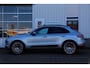 Porsche Macan 3.0S 4WD 354PK*Perfect Porsche Onderh.*Pano/PASM Luchtvering/Sportuitlaat/Pano/Bose/Sport Chrono/Sportstuur/Stoelverw.V+A/Stuurverw./Stoelkoeling/Camera/Memorie/Dodehoek/Elek. Klep/21 inch LM*