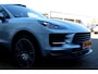 Porsche Macan 3.0S 4WD 354PK*Perfect Porsche Onderh.*Pano/PASM Luchtvering/Sportuitlaat/Pano/Bose/Sport Chrono/Sportstuur/Stoelverw.V+A/Stuurverw./Stoelkoeling/Camera/Memorie/Dodehoek/Elek. Klep/21 inch LM*