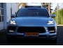 Porsche Macan 3.0S 4WD 354PK*Perfect Porsche Onderh.*Pano/PASM Luchtvering/Sportuitlaat/Pano/Bose/Sport Chrono/Sportstuur/Stoelverw.V+A/Stuurverw./Stoelkoeling/Camera/Memorie/Dodehoek/Elek. Klep/21 inch LM*