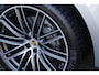 Porsche Macan 3.0S 4WD 354PK*Perfect Porsche Onderh.*Pano/PASM Luchtvering/Sportuitlaat/Pano/Bose/Sport Chrono/Sportstuur/Stoelverw.V+A/Stuurverw./Stoelkoeling/Camera/Memorie/Dodehoek/Elek. Klep/21 inch LM*