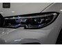 BMW 3-Serie Touring 330e | M-Sport | Live Cockpit | Panorama | H&K | ACC | Leder/Alcantara | Alpin Wit
